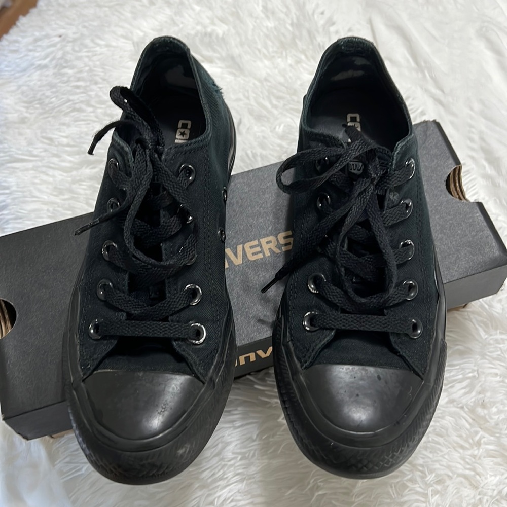 Converse Low
